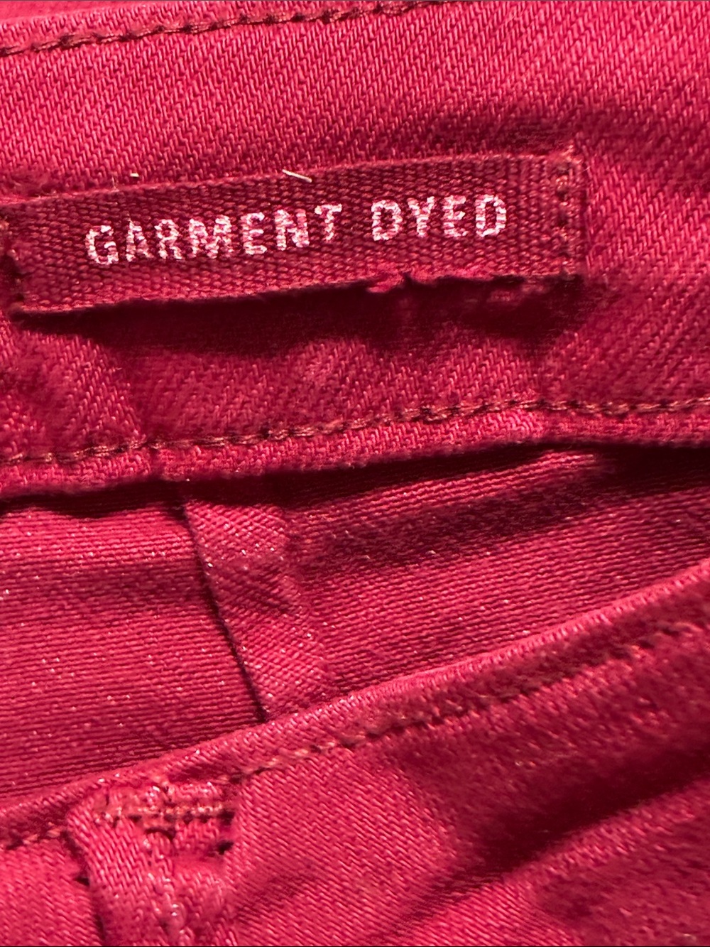 Judy Blue Vintage-Inspired Women's Heart Pocket Jeans in red - Picture 5 of 7